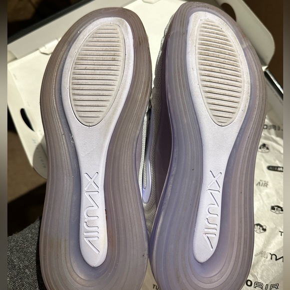 Nike Air Max 720 - Picture 3 of 10